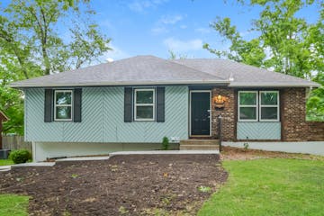 409 NE Sharon Dr. Lees Summit, MO 64063